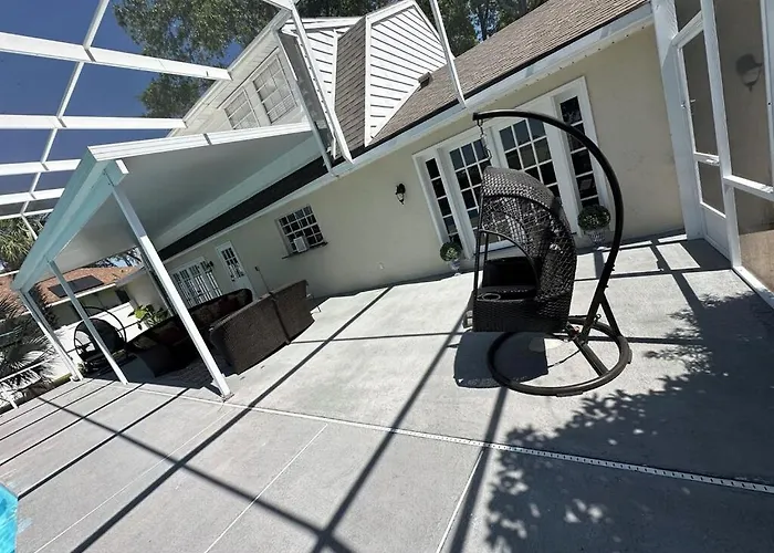 5 Bedrooms, 4 Bathrooms, Pool, Gym, Sleeps 16 Leesburg Retreat!!!!