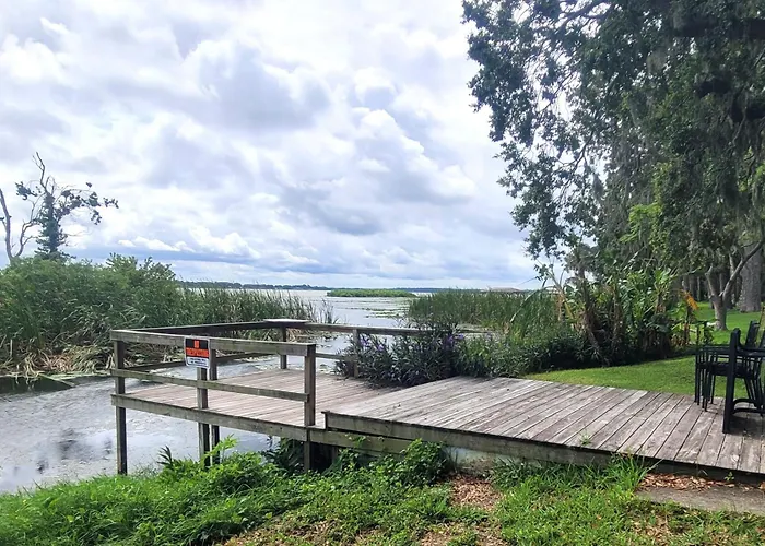 Lazy Oaks Resort Cottages